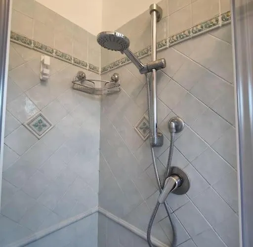Culla Di Diego Box Auto, Sospesi Nel Cielo! Apartment Rom